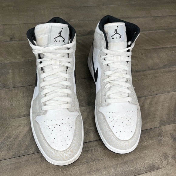 Nike Air Jordan 1 Mid White Elephant Print Sz 11 - Picture 3 of 5